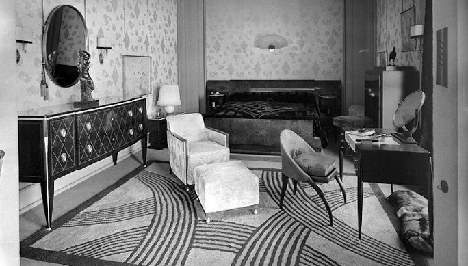 Modern 1920 Interior Decoration