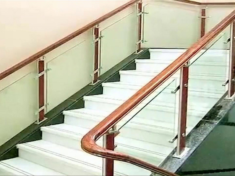 Modern Glass Stair Railing