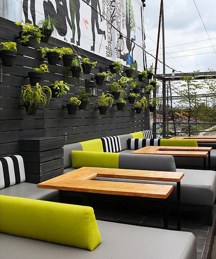sky yard cafe
