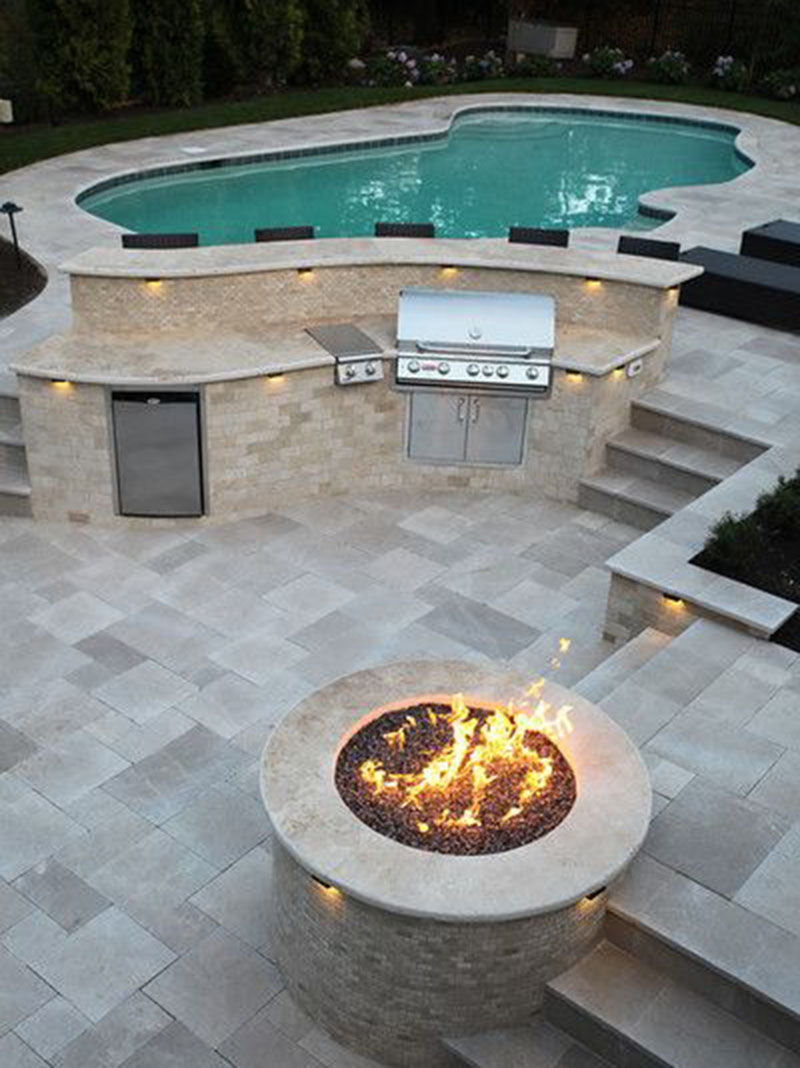 Amazing Pool Side Luxurious Fire Pit