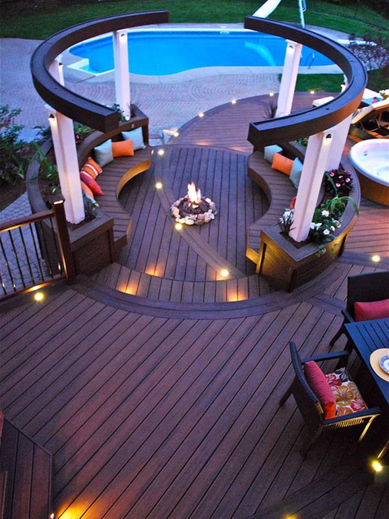 Awesome Poolside Luxurious Fire Pit