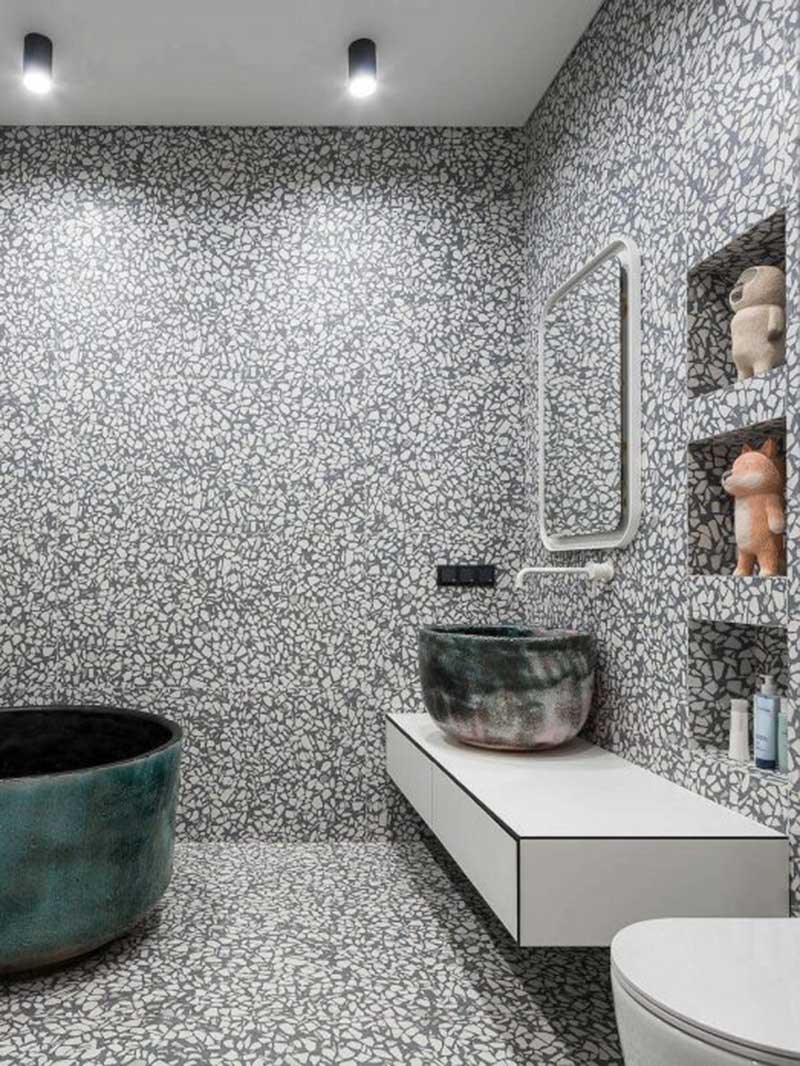 Small Peble Bath Room Floor Tile Design