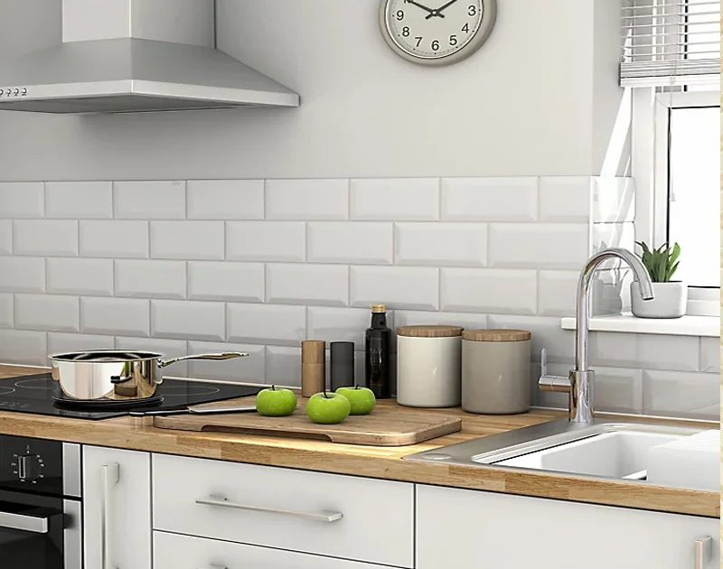 Back splash tile ideas for white kitchen