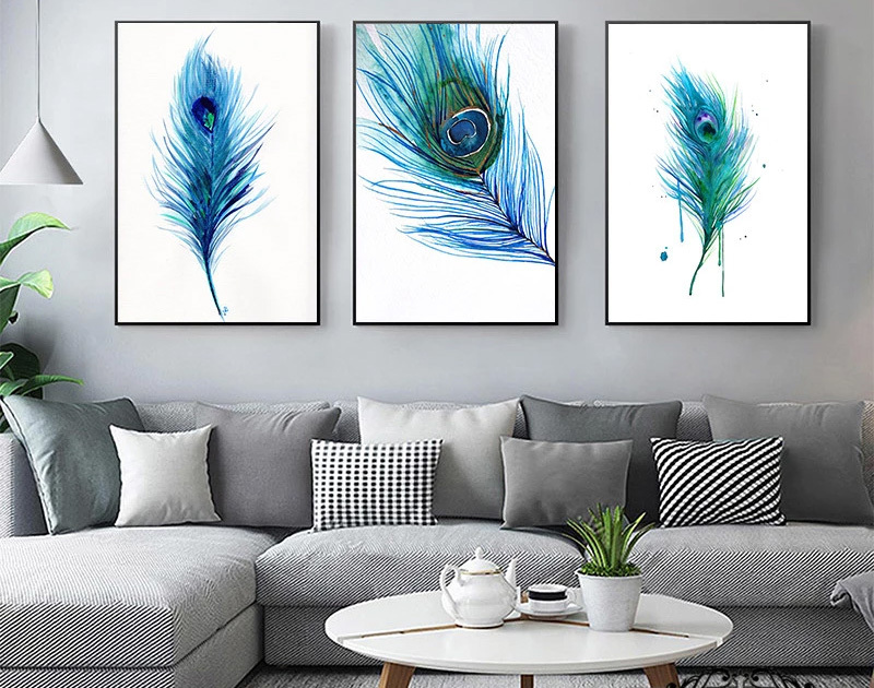  Decorate living room by peacock's feather