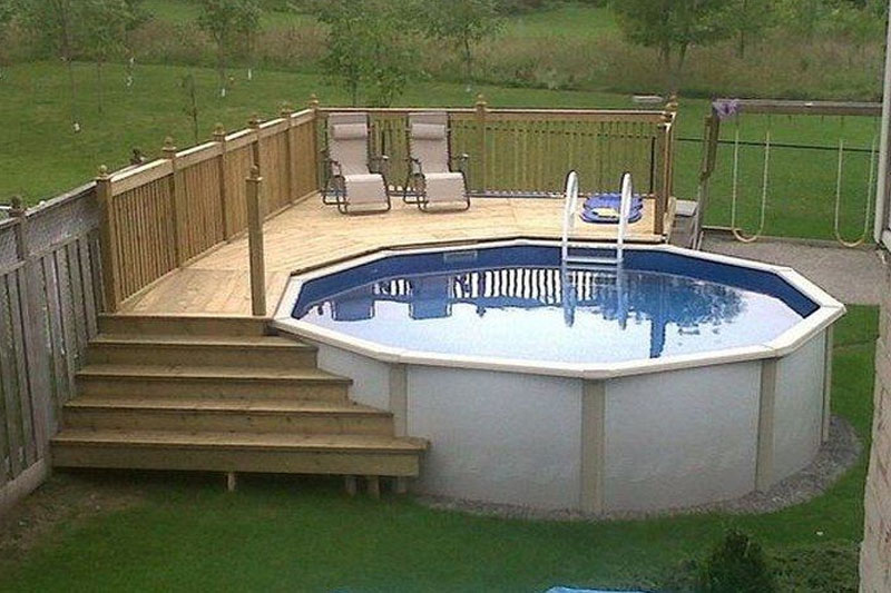 Round Pool with steps