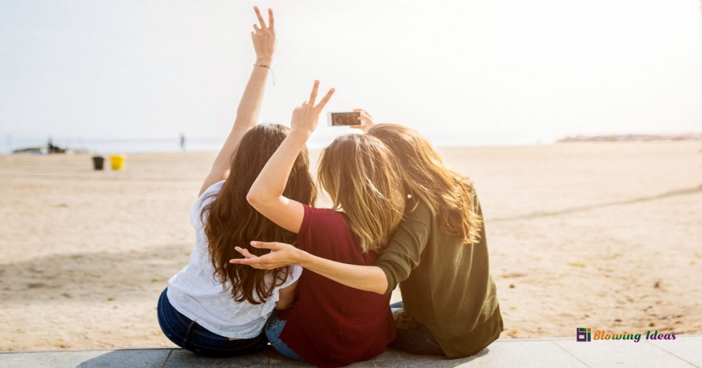 How to Help Your Teenager Make Friends