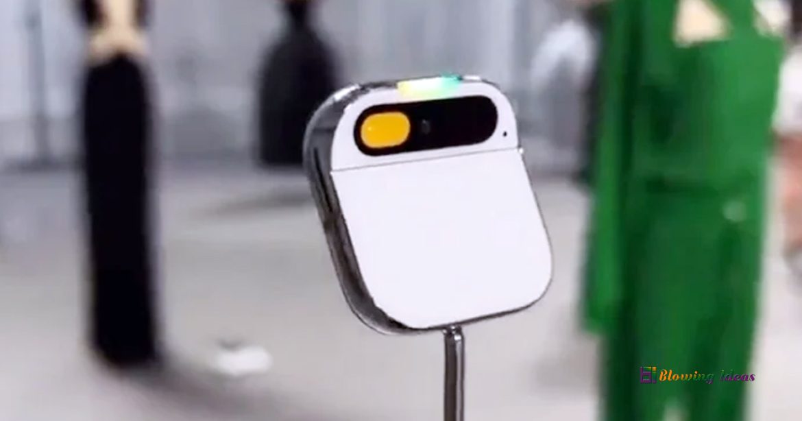 Humane's AI pin may eventually replace smartphones