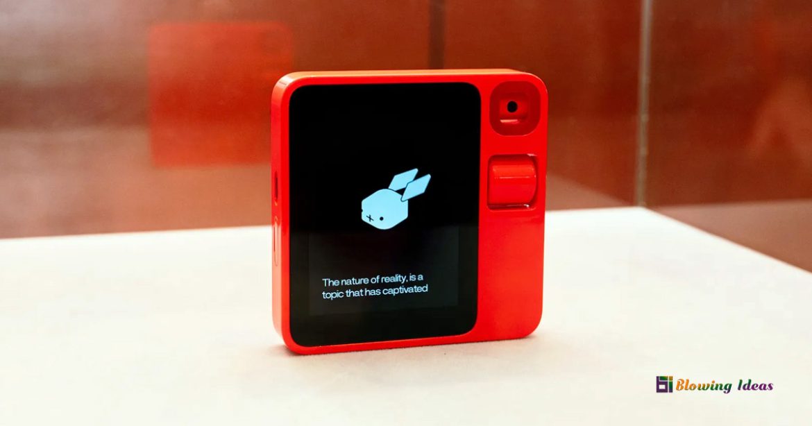 Rabbit R1 an adorable AI-powered assistant